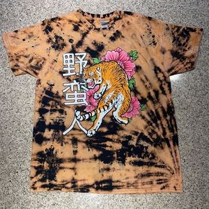 Tiger 🐅 Spiral Bleach Dyed T-shirt Size Large